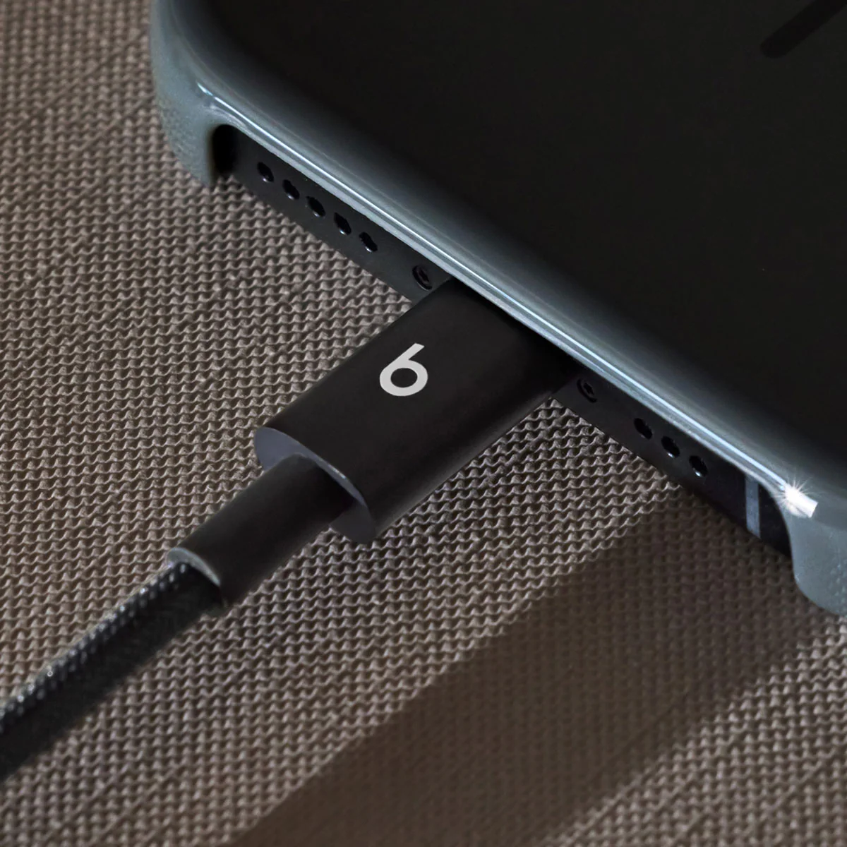 USB-C Data and Charging Cable - USB-C Beats, 1.5m, Black MDGA4ZM/A - Image 3